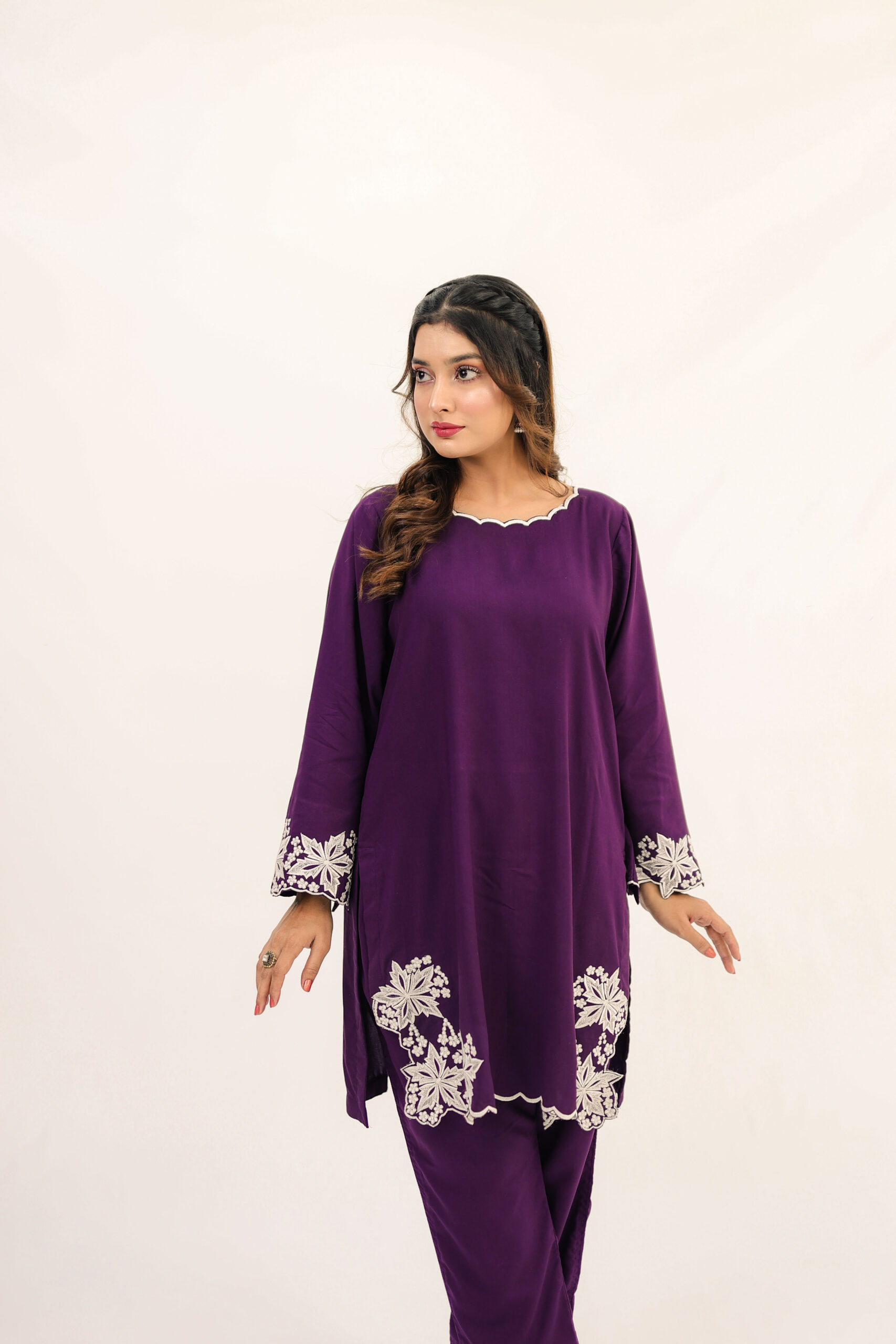 Zimal Naaz - Image 3